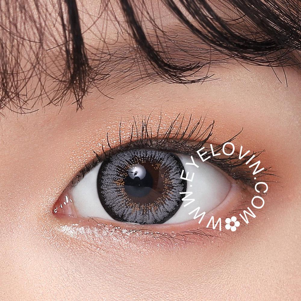 sara-grey-1eye.jpg1sara-grey1631076234.jpg